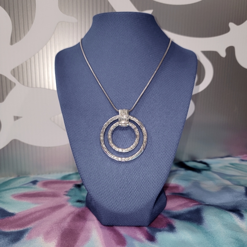 RARE RETIRED BRIGHTON PEBBLE DOUBLE RING/CIRCLES NECKLACE NWOT